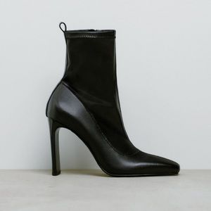 Zara Heeled Square Toe Ankle Boot - Size 8